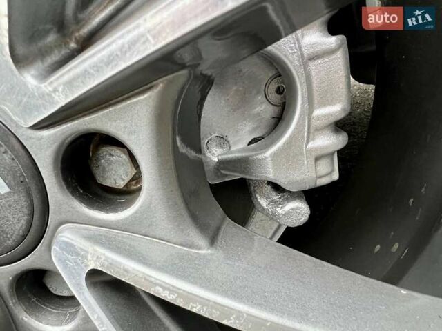 Чорний Ауді А4, об'ємом двигуна 1.8 л та пробігом 218 тис. км за 7650 $, фото 62 на Automoto.ua