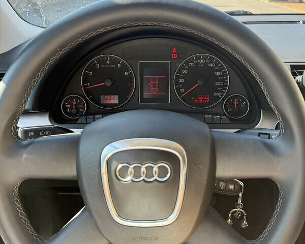 Чорний Ауді А4, об'ємом двигуна 2 л та пробігом 200 тис. км за 6950 $, фото 10 на Automoto.ua