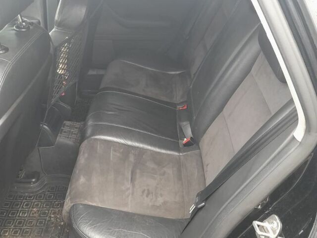 Черный Ауди А4, объемом двигателя 2.7 л и пробегом 320 тыс. км за 6500 $, фото 10 на Automoto.ua