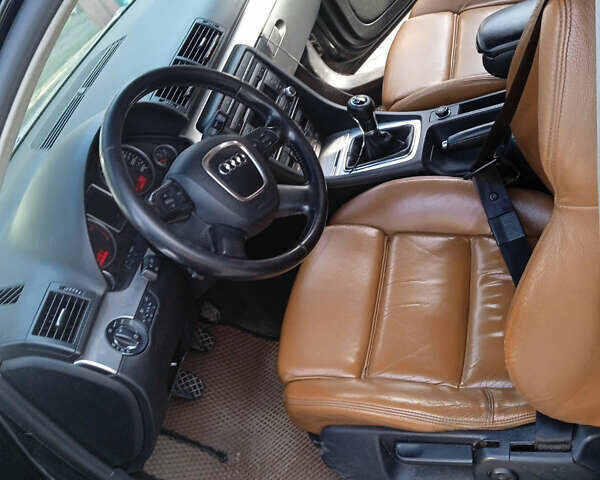 Черный Ауди А4, объемом двигателя 2 л и пробегом 250 тыс. км за 6999 $, фото 9 на Automoto.ua