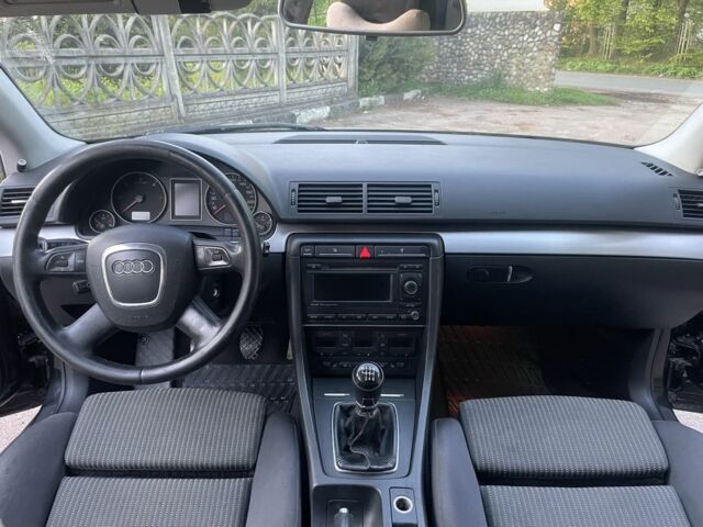 Черный Ауди А4, объемом двигателя 2 л и пробегом 298 тыс. км за 5200 $, фото 9 на Automoto.ua