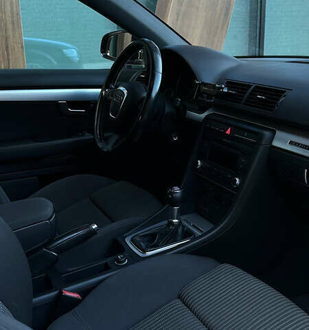 Чорний Ауді А4, об'ємом двигуна 2 л та пробігом 243 тис. км за 7800 $, фото 6 на Automoto.ua