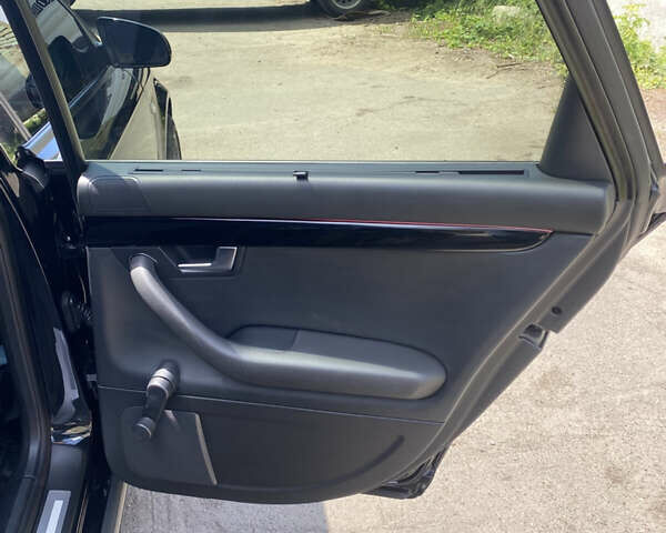 Чорний Ауді А4, об'ємом двигуна 1.78 л та пробігом 270 тис. км за 8400 $, фото 44 на Automoto.ua