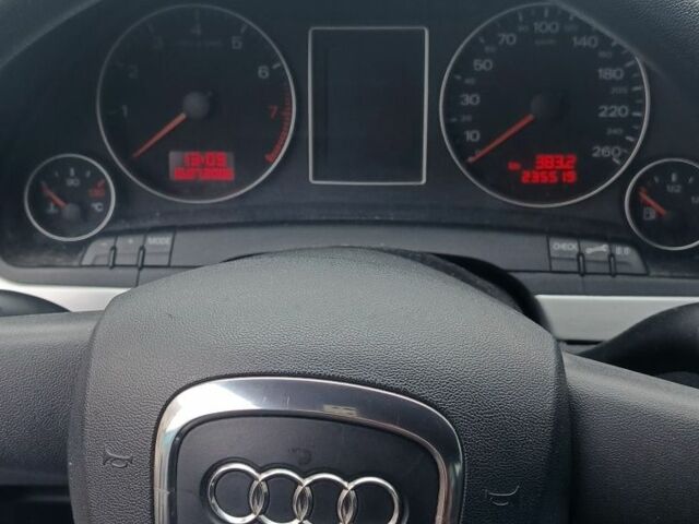 Черный Ауди А4, объемом двигателя 2 л и пробегом 235 тыс. км за 6800 $, фото 3 на Automoto.ua