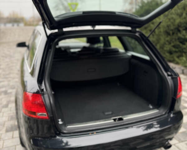 Черный Ауди А4, объемом двигателя 0 л и пробегом 210 тыс. км за 7649 $, фото 42 на Automoto.ua