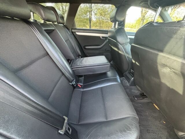 Черный Ауди А4, объемом двигателя 2 л и пробегом 258 тыс. км за 3500 $, фото 10 на Automoto.ua