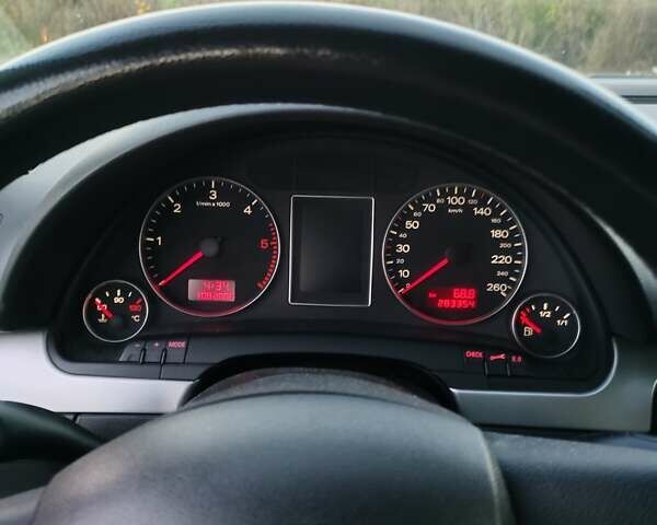 Черный Ауди А4, объемом двигателя 1.97 л и пробегом 283 тыс. км за 6600 $, фото 4 на Automoto.ua