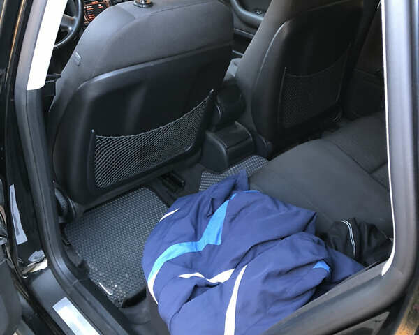 Черный Ауди А4, объемом двигателя 1.97 л и пробегом 256 тыс. км за 8200 $, фото 9 на Automoto.ua