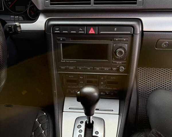 Чорний Ауді А4, об'ємом двигуна 1.97 л та пробігом 283 тис. км за 8000 $, фото 6 на Automoto.ua