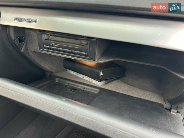 Ауди А4 2007 в Виннице на Automoto.ua Черный Ауди А4, объемом двигателя 1.97 л и пробегом 307 тыс. км за 7299 $, фото 50 на Automoto.ua