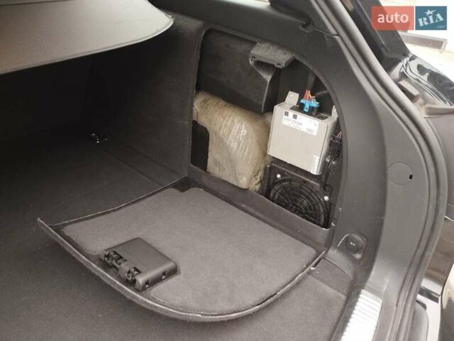 Чорний Ауді А4, об'ємом двигуна 2 л та пробігом 229 тис. км за 8950 $, фото 28 на Automoto.ua