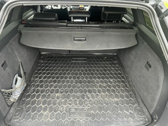 Чорний Ауді А4, об'ємом двигуна 2 л та пробігом 320 тис. км за 6500 $, фото 6 на Automoto.ua