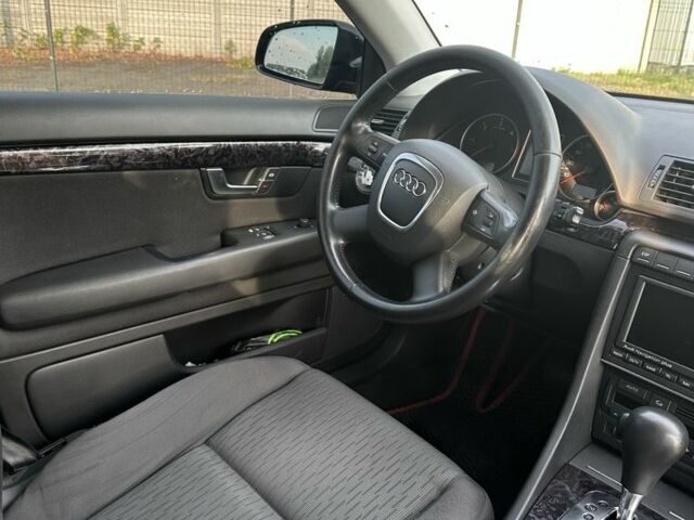 Черный Ауди А4, объемом двигателя 2 л и пробегом 242 тыс. км за 6200 $, фото 5 на Automoto.ua