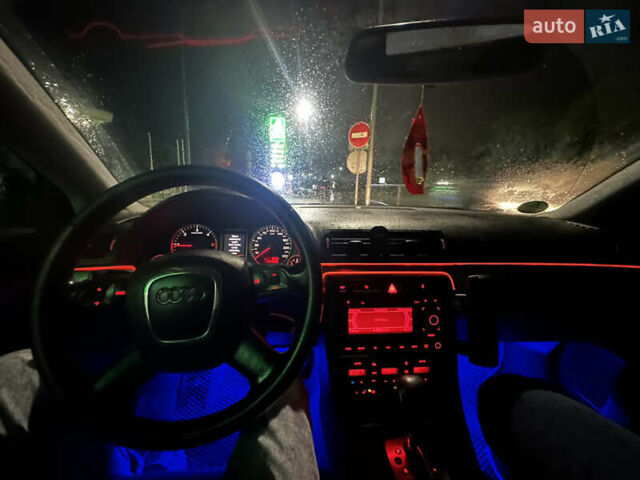 Черный Ауди А4, объемом двигателя 1.98 л и пробегом 275 тыс. км за 7300 $, фото 11 на Automoto.ua