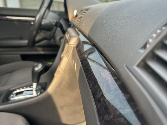 Черный Ауди А4, объемом двигателя 2 л и пробегом 242 тыс. км за 6200 $, фото 6 на Automoto.ua