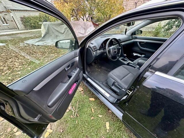 Ауди А4 2007 в Днепре (Днепропетровске) на Automoto.ua Черный Ауди А4, объемом двигателя 0 л и пробегом 304 тыс. км за 2500 $, фото 5 на Automoto.ua