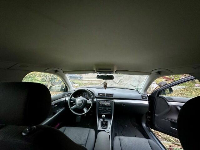 Ауди А4 2007 в Днепре (Днепропетровске) на Automoto.ua Черный Ауди А4, объемом двигателя 0 л и пробегом 304 тыс. км за 2500 $, фото 13 на Automoto.ua