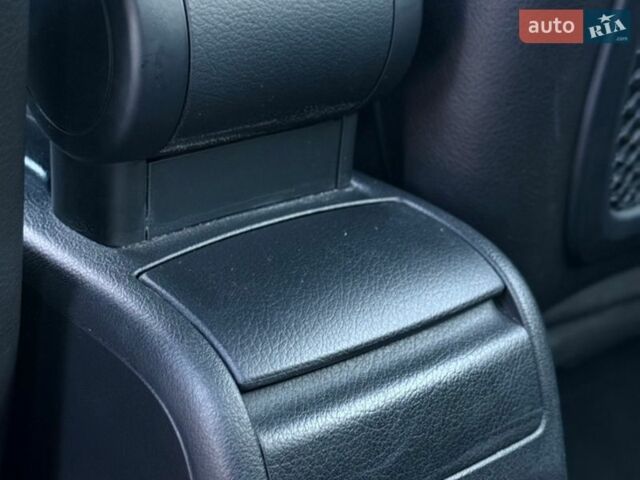 Чорний Ауді А4, об'ємом двигуна 1.6 л та пробігом 172 тис. км за 6900 $, фото 84 на Automoto.ua