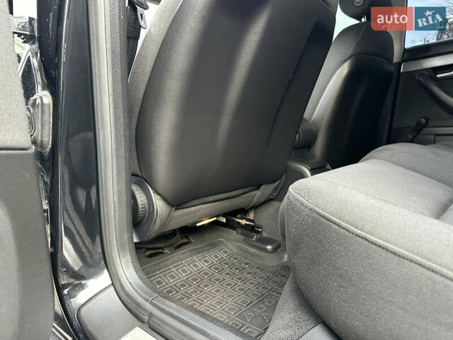 Ауди А4 2007 в Виннице на Automoto.ua Черный Ауди А4, объемом двигателя 1.97 л и пробегом 307 тыс. км за 7299 $, фото 37 на Automoto.ua