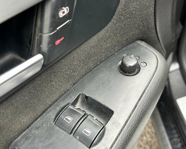 Черный Ауди А4, объемом двигателя 1.97 л и пробегом 345 тыс. км за 6300 $, фото 22 на Automoto.ua