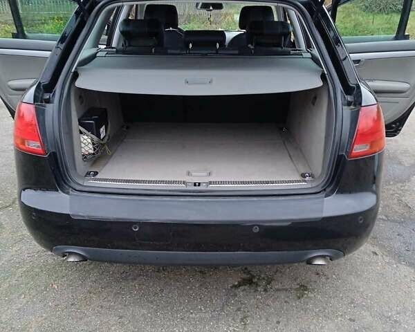 Черный Ауди А4, объемом двигателя 2 л и пробегом 266 тыс. км за 7000 $, фото 8 на Automoto.ua