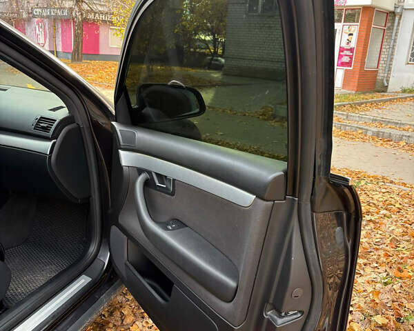 Чорний Ауді А4, об'ємом двигуна 1.97 л та пробігом 283 тис. км за 8000 $, фото 11 на Automoto.ua