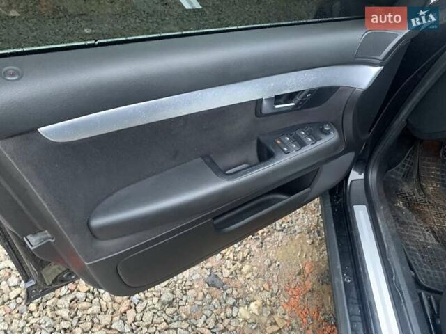 Чорний Ауді А4, об'ємом двигуна 1.97 л та пробігом 283 тис. км за 7300 $, фото 6 на Automoto.ua