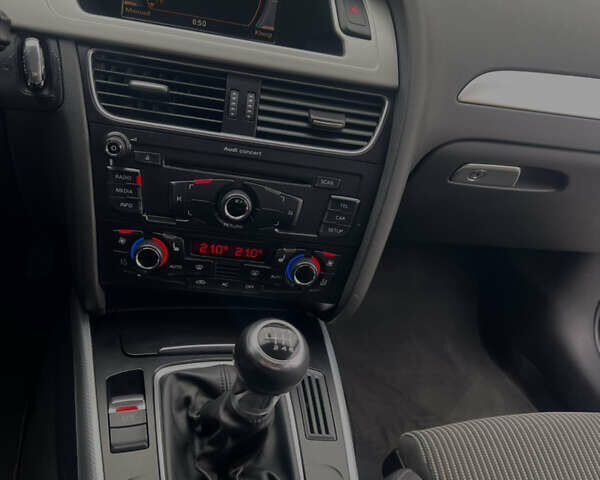 Черный Ауди А4, объемом двигателя 2 л и пробегом 190 тыс. км за 7500 $, фото 12 на Automoto.ua