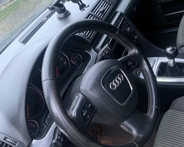 Чорний Ауді А4, об'ємом двигуна 1.97 л та пробігом 283 тис. км за 7300 $, фото 7 на Automoto.ua