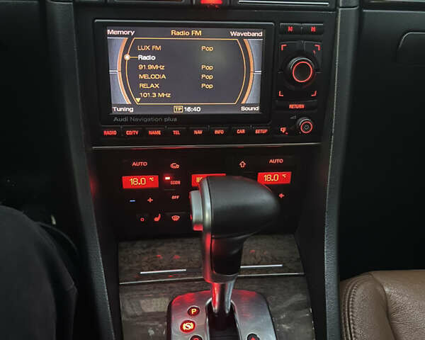 Чорний Ауді А4, об'ємом двигуна 2.97 л та пробігом 390 тис. км за 8200 $, фото 22 на Automoto.ua