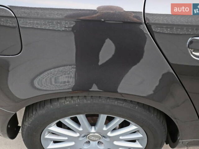 Чорний Ауді А4, об'ємом двигуна 1.6 л та пробігом 193 тис. км за 8555 $, фото 25 на Automoto.ua