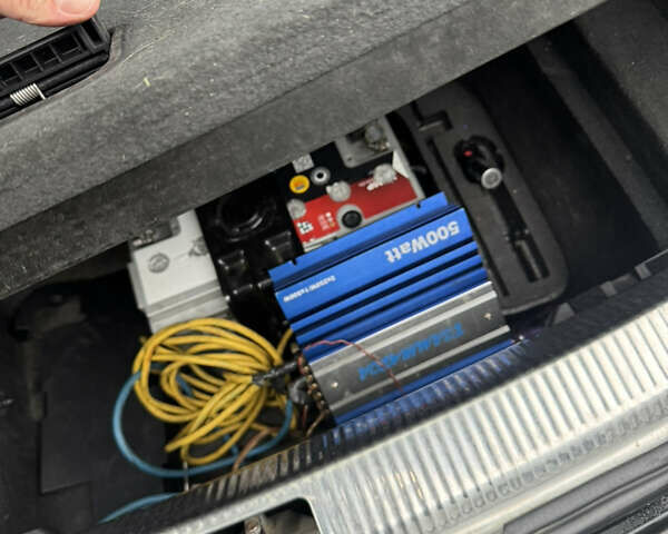 Чорний Ауді А4, об'ємом двигуна 1.97 л та пробігом 310 тис. км за 6500 $, фото 12 на Automoto.ua