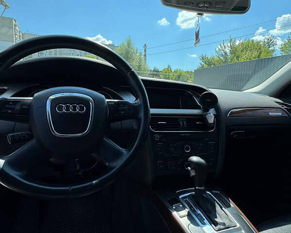 Черный Ауди А4, объемом двигателя 1.98 л и пробегом 276 тыс. км за 10900 $, фото 15 на Automoto.ua