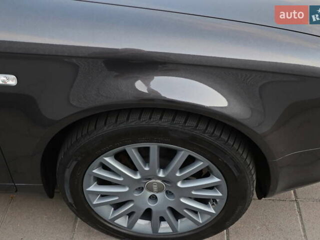 Чорний Ауді А4, об'ємом двигуна 1.6 л та пробігом 193 тис. км за 8555 $, фото 26 на Automoto.ua