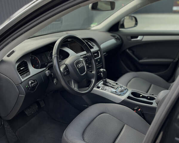 Черный Ауди А4, объемом двигателя 1.8 л и пробегом 195 тыс. км за 8750 $, фото 22 на Automoto.ua