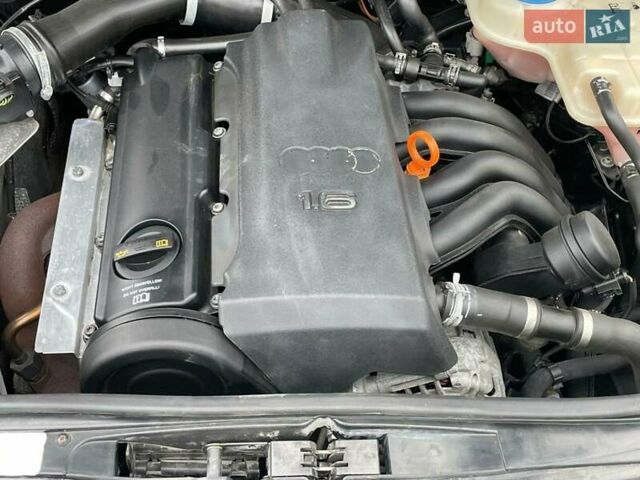 Черный Ауди А4, объемом двигателя 1.6 л и пробегом 259 тыс. км за 6550 $, фото 18 на Automoto.ua