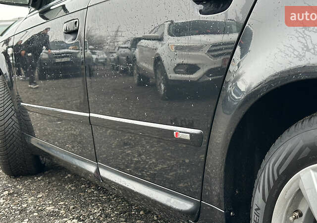 Чорний Ауді А4, об'ємом двигуна 1.6 л та пробігом 200 тис. км за 7999 $, фото 8 на Automoto.ua