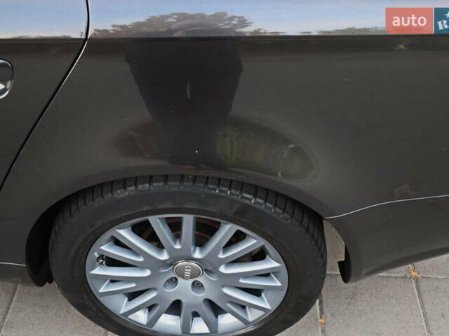 Чорний Ауді А4, об'ємом двигуна 1.6 л та пробігом 193 тис. км за 8555 $, фото 28 на Automoto.ua