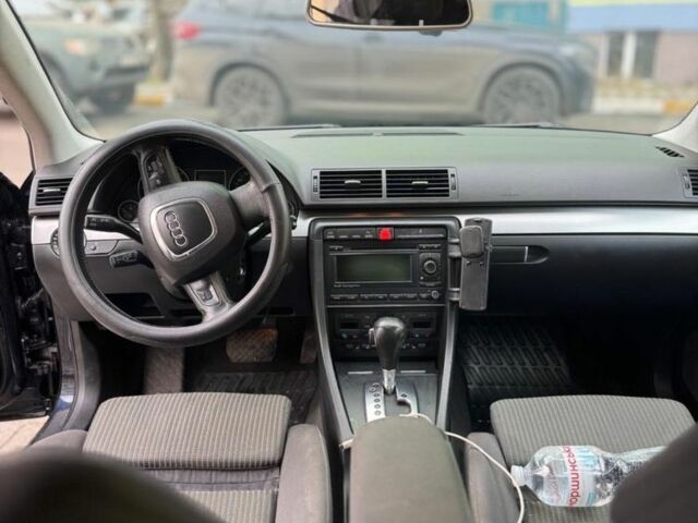 Черный Ауди А4, объемом двигателя 2 л и пробегом 265 тыс. км за 3600 $, фото 8 на Automoto.ua