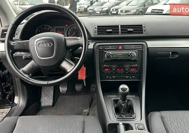 Чорний Ауді А4, об'ємом двигуна 1.6 л та пробігом 200 тис. км за 7999 $, фото 20 на Automoto.ua