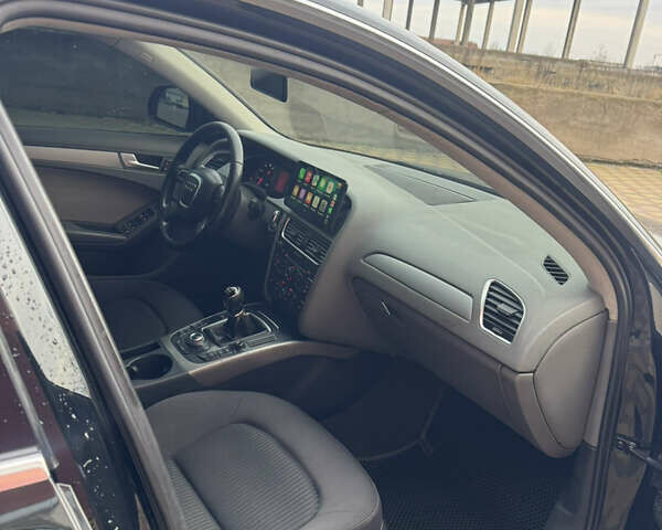 Чорний Ауді А4, об'ємом двигуна 1.8 л та пробігом 250 тис. км за 7300 $, фото 24 на Automoto.ua