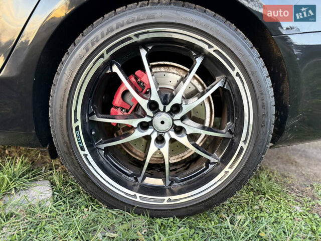 Чорний Ауді А4, об'ємом двигуна 3.2 л та пробігом 275 тис. км за 8700 $, фото 4 на Automoto.ua