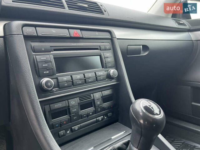 Чорний Ауді А4, об'ємом двигуна 1.6 л та пробігом 265 тис. км за 7200 $, фото 20 на Automoto.ua