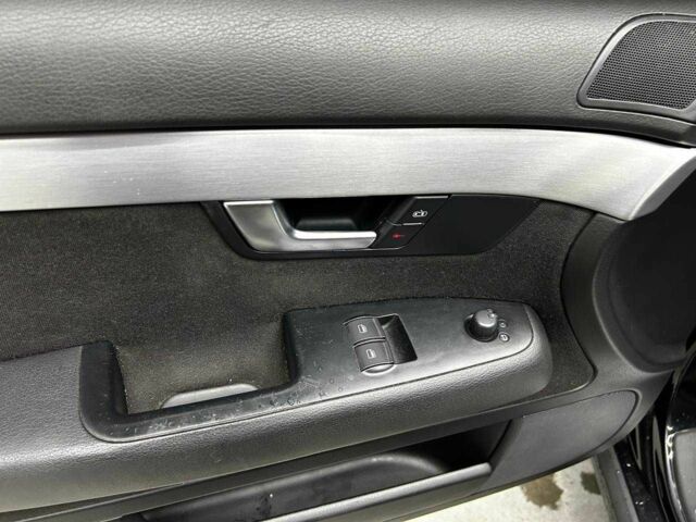 Чорний Ауді А4, об'ємом двигуна 2 л та пробігом 297 тис. км за 7700 $, фото 9 на Automoto.ua