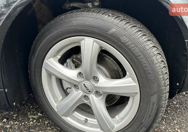 Чорний Ауді А4, об'ємом двигуна 1.6 л та пробігом 200 тис. км за 7999 $, фото 16 на Automoto.ua