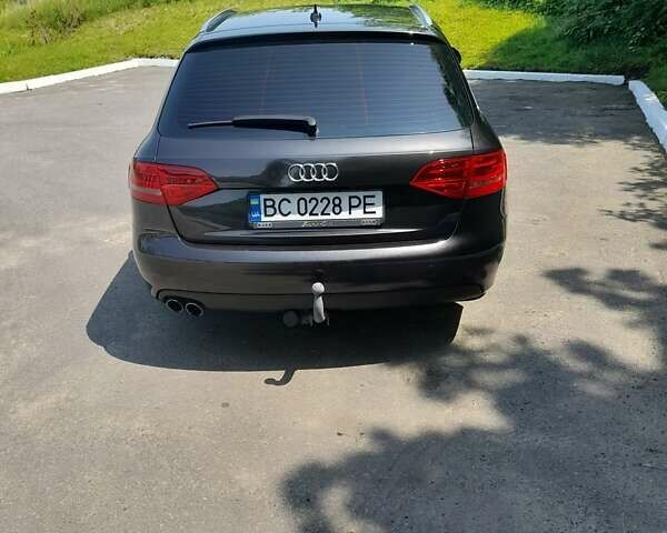 Черный Ауди А4, объемом двигателя 2 л и пробегом 392 тыс. км за 8900 $, фото 5 на Automoto.ua