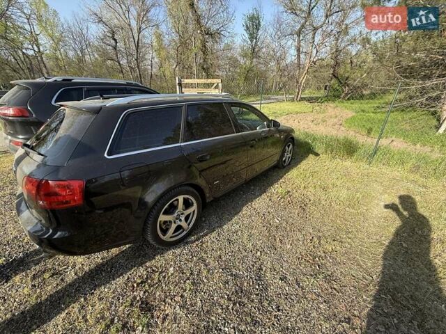 Черный Ауди А4, объемом двигателя 2 л и пробегом 240 тыс. км за 8500 $, фото 3 на Automoto.ua
