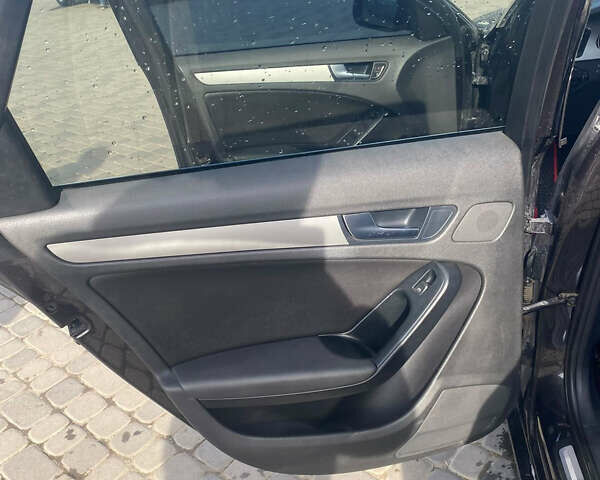 Черный Ауди А4, объемом двигателя 2 л и пробегом 310 тыс. км за 9000 $, фото 23 на Automoto.ua