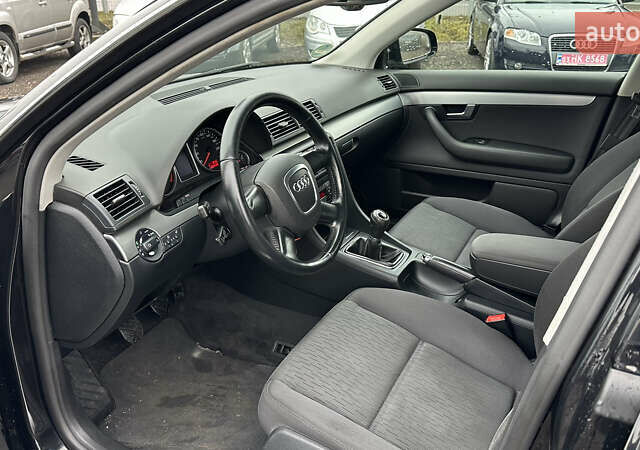 Чорний Ауді А4, об'ємом двигуна 1.6 л та пробігом 200 тис. км за 7999 $, фото 18 на Automoto.ua