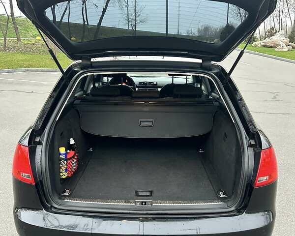 Черный Ауди А4, объемом двигателя 1.6 л и пробегом 197 тыс. км за 6950 $, фото 11 на Automoto.ua